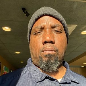 Meet your Posher, Lionel